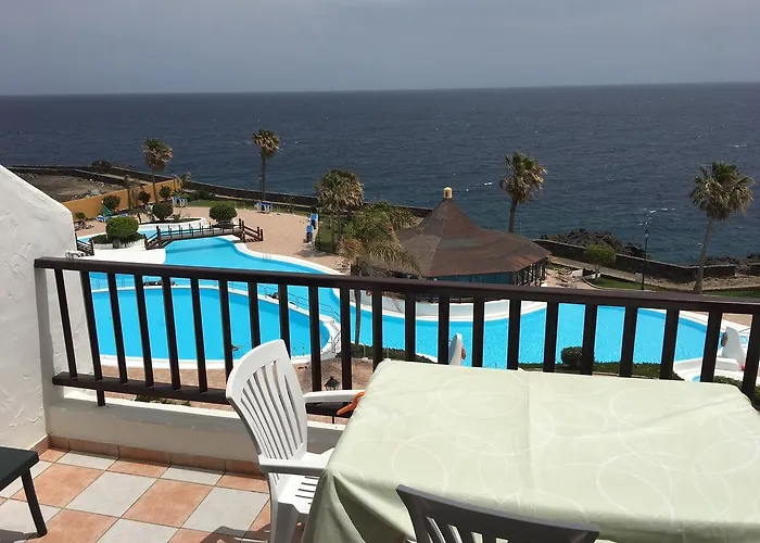 Rocas Del Mar * طوستا ديل سيلونثيو